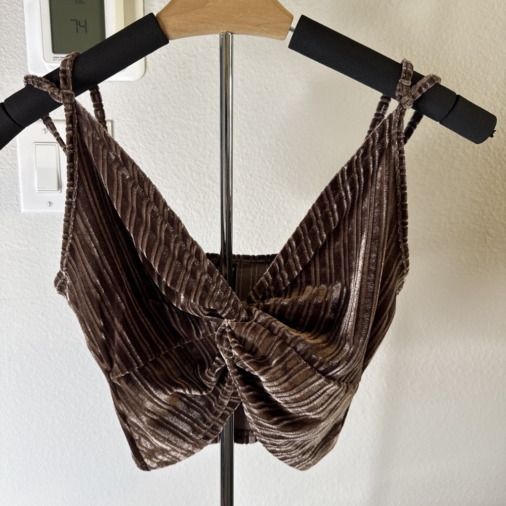 SHEIN Women's Sleeveless Velvet Cropped Top Brown Size Small